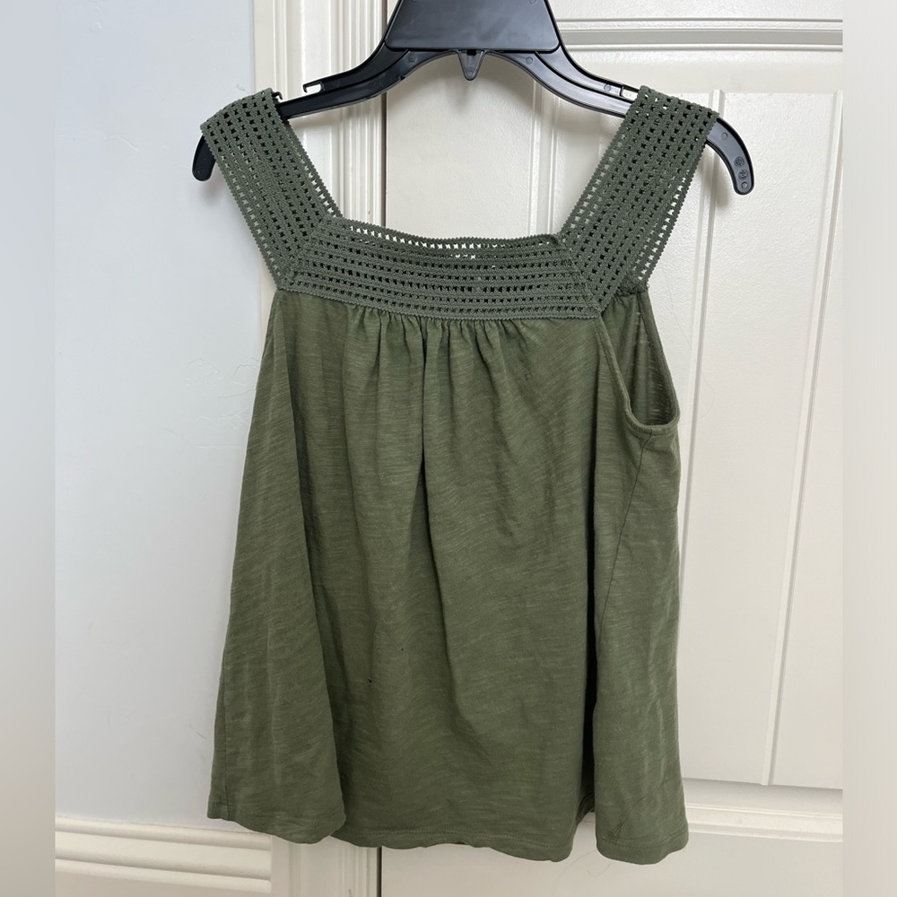 Old Navy Olive Crochet-Yoke Slub-Knit Tank Top